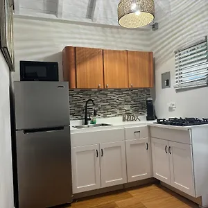https://northside-studio-vacation-rental.comcaribbean.com